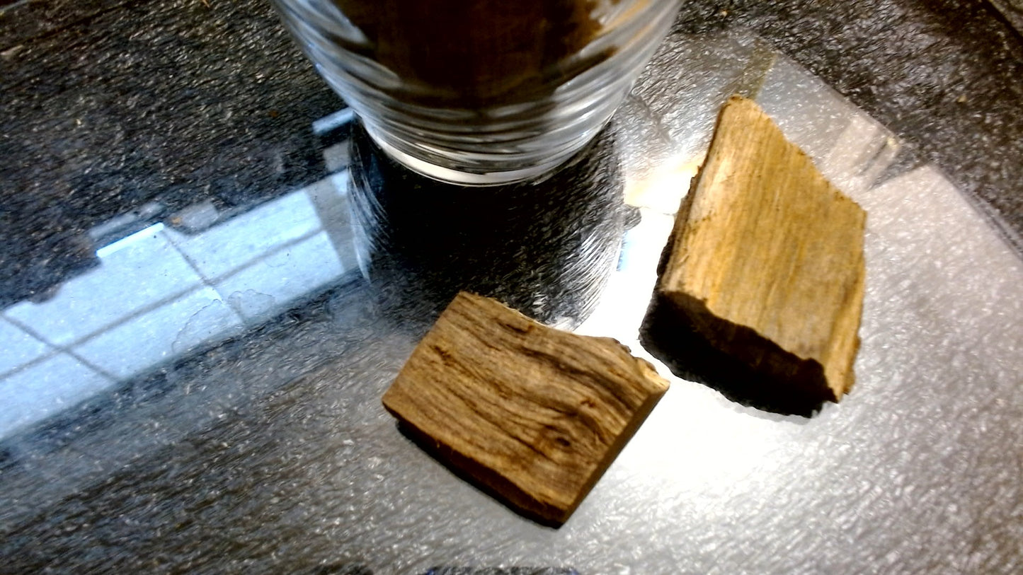 Palo Azul Cyclolepis Genistoides- "kidney wood" or "blue stick Tea" (1 ounce)