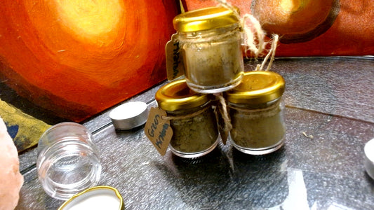 Three Mini Jars of Kratom Powder (you choose 3)